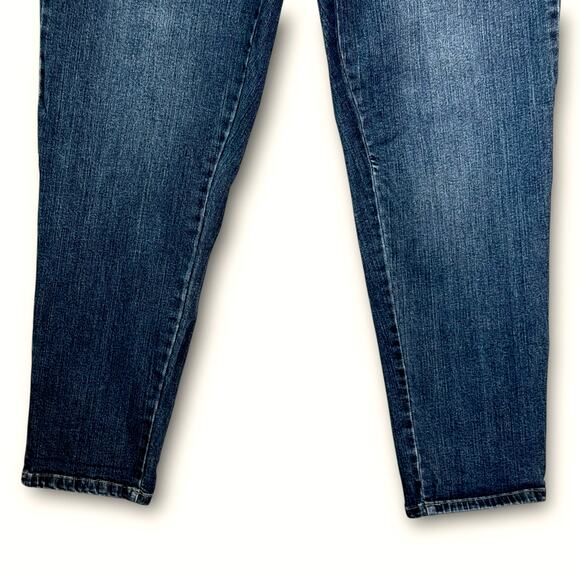 Liz Claiborne Classic Denim Blue Jeans Stretchy Women Size 16 Floral Embroidery - Picture 4 of 11